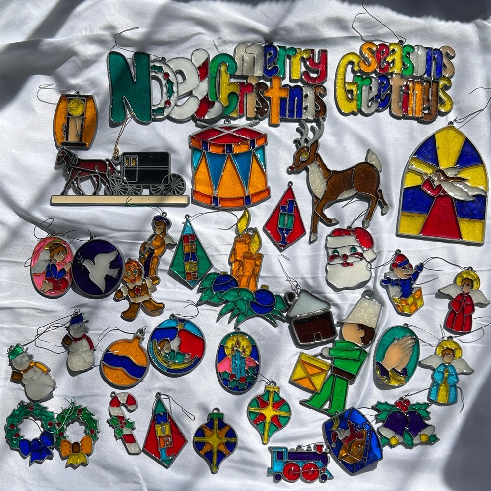 Makit and Bakit Colorful Stained Glass Style Sun Catcher Christmas Ornaments